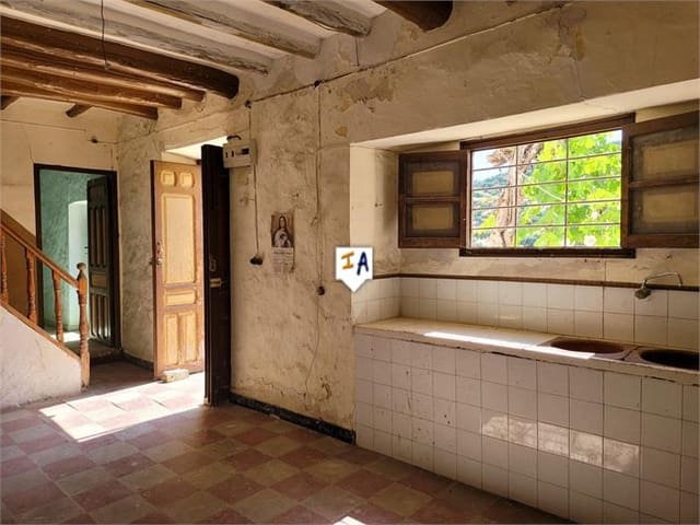 4 slaapkamer Finca/Landhuis te koop in Iznájar - € 200.000 (Ref: 8390326)