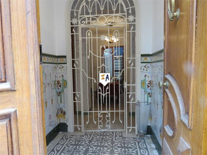 4 soverom Hus til salgs i Torredonjimeno med garasje - € 185 000 (Ref: 8396375)