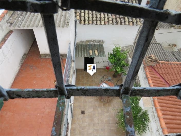 4 soverom Hus til salgs i Torredonjimeno med garasje - € 185 000 (Ref: 8396375)