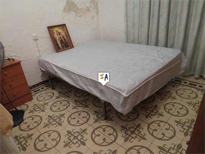 4 soverom Hus til salgs i Torredonjimeno med garasje - € 185 000 (Ref: 8396375)