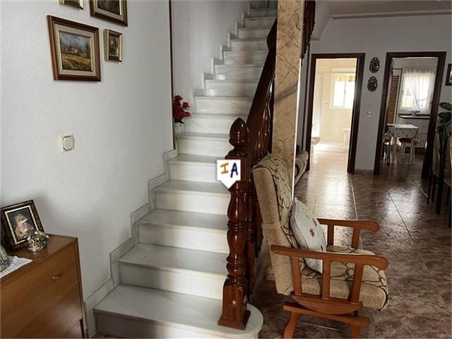 7 soveværelse Byhus til salg i Fuente-Tójar - € 99.000 (Ref: 8398107)