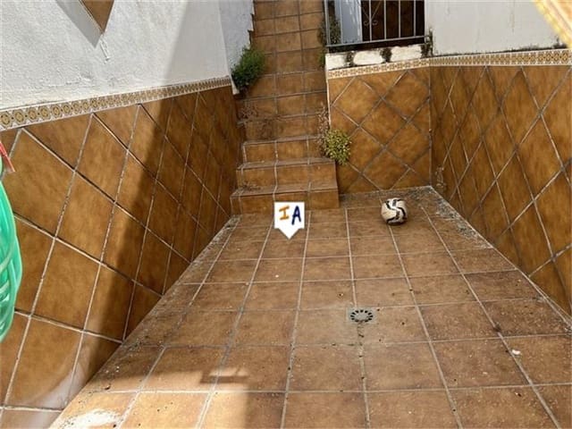 7 soveværelse Byhus til salg i Fuente-Tójar - € 99.000 (Ref: 8398107)