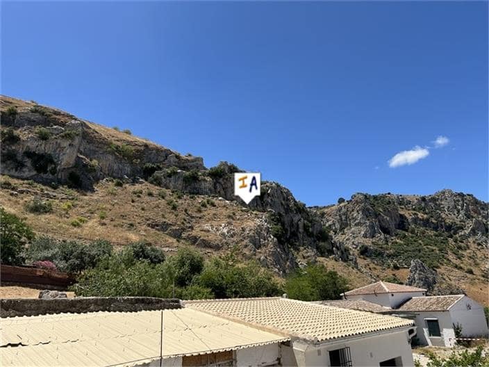 3 sypialnia Dom na sprzedaż w Zuheros z garażem - 117 000 € (Ref: 8402764)