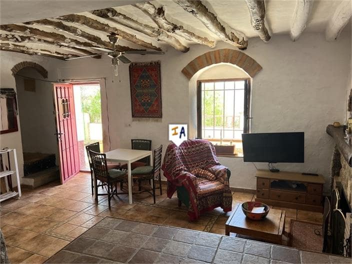 4 soveværelse Finca/Landehus til salg i La Pedriza - € 79.950 (Ref: 8404639)