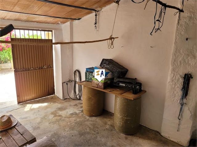 2 soverom Hus til salgs i Iznájar med garasje - € 50 000 (Ref: 8404640)