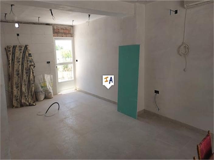 6 soveværelse Byhus til salg i La Rabita med garage - € 115.000 (Ref: 8406775)