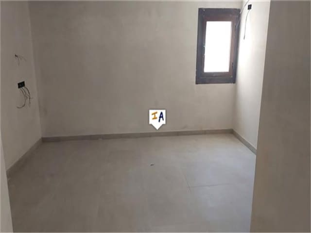 6 soveværelse Byhus til salg i La Rabita, Alcalá la Real med garage - € 115.000 (Ref: 8406775)