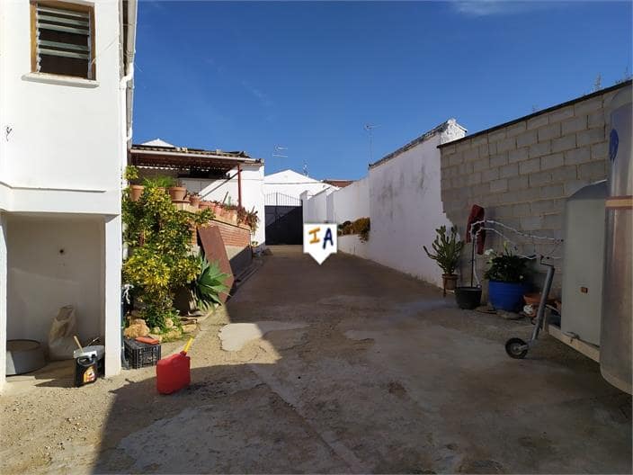 Villa til salg i Mollina med swimmingpool garage - € 400.000 (Ref: 8419120)