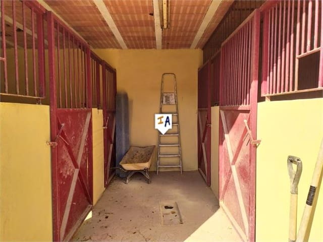 Villa til salg i Mollina med swimmingpool garage - € 400.000 (Ref: 8419120)