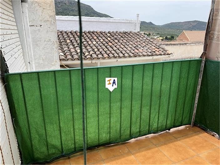 4 soverom Hus til salgs i Castillo de Locubin med garasje - € 49 900 (Ref: 8419121)