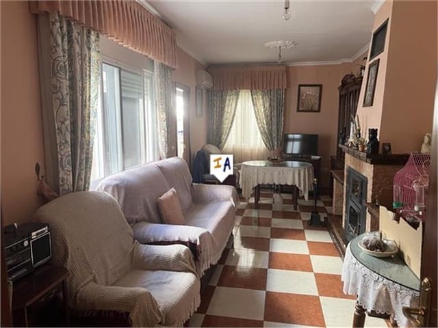 4 slaapkamer Huis te koop in Priego de Córdoba met garage - € 117.000 (Ref: 8422790)