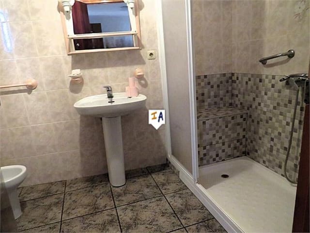 5 slaapkamer Huis te koop in Alcaudete met garage - € 90.000 (Ref: 8430024)