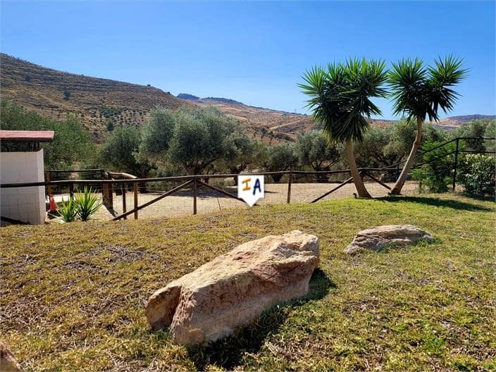 5 soveværelse Villa til salg i Valle de Abdalajis med garage - € 450.000 (Ref: 8440046)