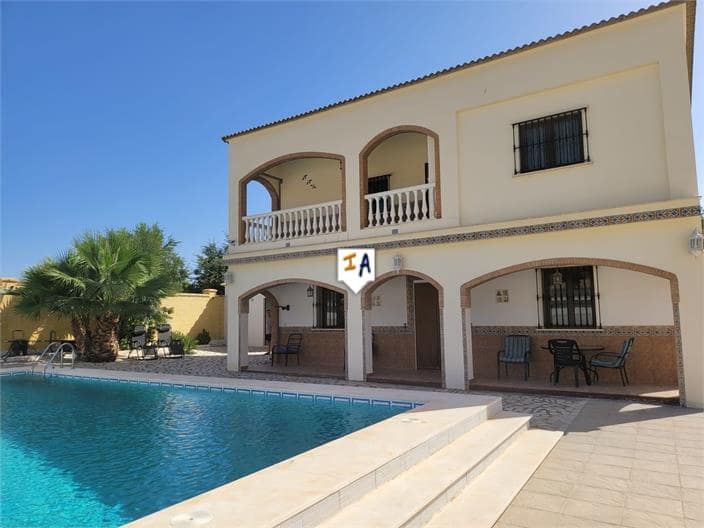 2 soveværelse Villa til salg i Estepa med swimmingpool garage - € 275.000 (Ref: 8454281)