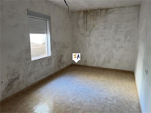 3 soverom Hus til salgs i Castillo de Locubín - € 48 000 (Ref: 8461317)