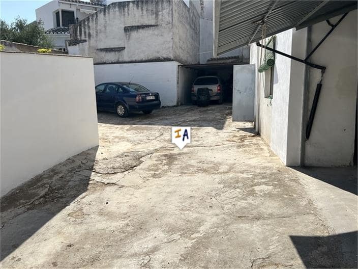 7 soveværelse Byhus til salg i Zuheros med garage - € 172.000 (Ref: 8463217)