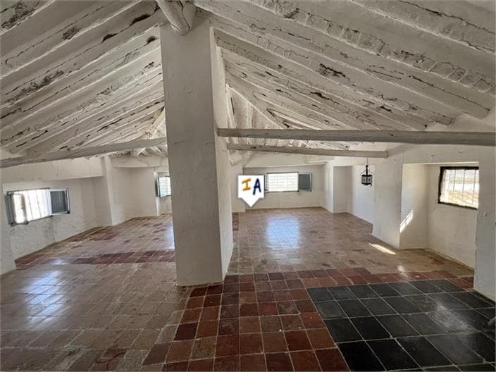 7 soveværelse Byhus til salg i Zuheros med garage - € 172.000 (Ref: 8463217)