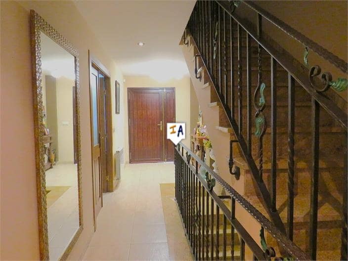 3 soverom Hus til salgs i Alcaudete med garasje - € 240 000 (Ref: 8466102)