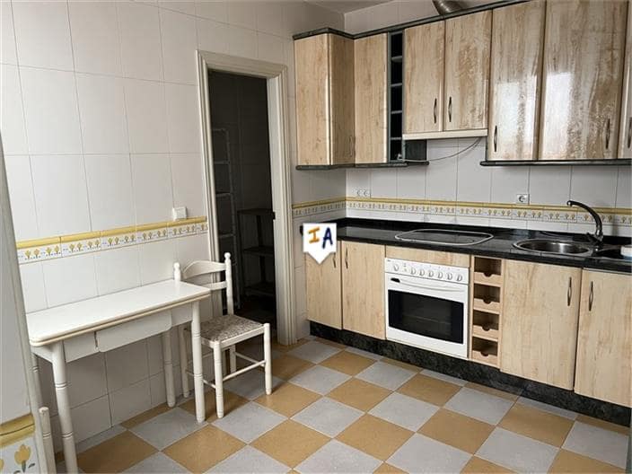 3 slaapkamer Huis te koop in Priego de Cordoba met garage - € 163.000 (Ref: 8466103)