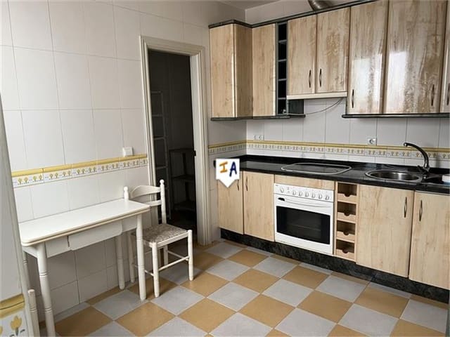 3 slaapkamer Huis te koop in Priego de Córdoba met garage - € 163.000 (Ref: 8466103)