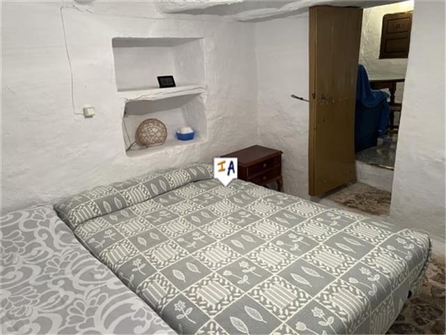 3 slaapkamer Finca/Landhuis te koop in Alcalá la Real met garage - € 75.000 (Ref: 8466105)