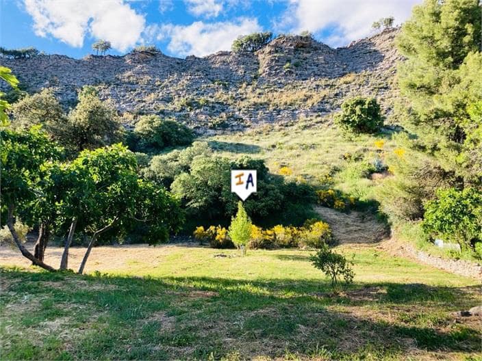 3 bedroom Finca/Country House for sale in Alcala la Real with garage - € 75,000 (Ref: 8466105)