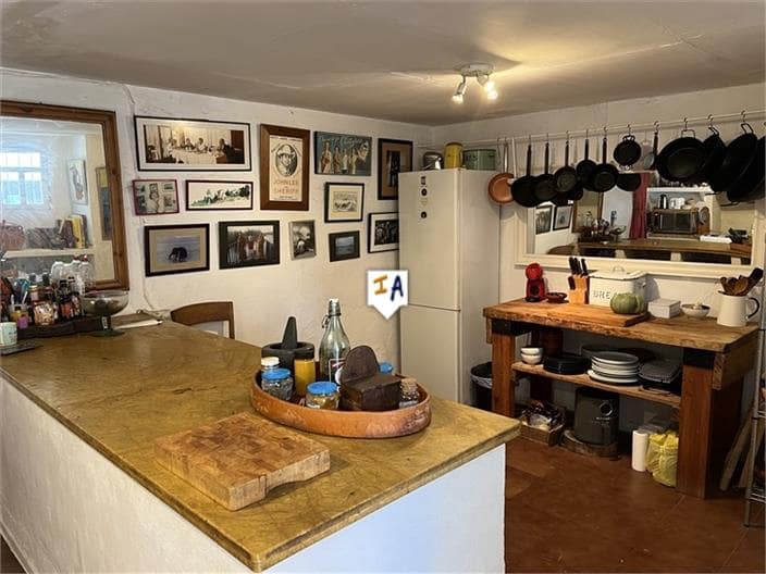 5 chambre Finca/Maison de Campagne à vendre à Algarinejo avec piscine garage - 220 000 € (Ref: 8479007)