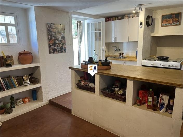 5 chambre Finca/Maison de Campagne à vendre à Algarinejo avec piscine garage - 220 000 € (Ref: 8479007)