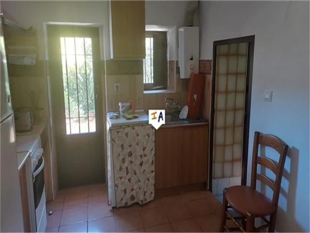 3 slaapkamer Finca/Landhuis te koop in Priego de Córdoba met garage - € 158.000 (Ref: 8480505)