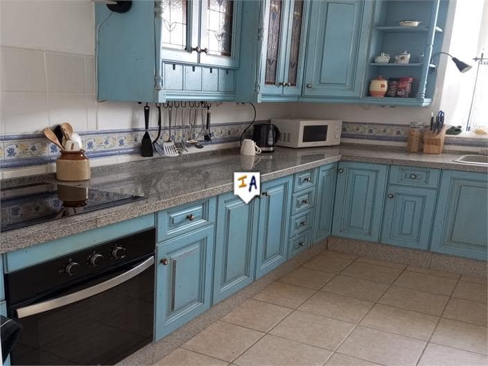 4 soveværelse Villa til salg i Lora de Estepa med swimmingpool garage - € 239.500 (Ref: 8518882)