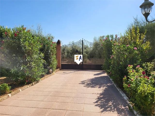 3 soveværelse Villa til salg i Puente Genil med swimmingpool garage - € 199.000 (Ref: 8522700)