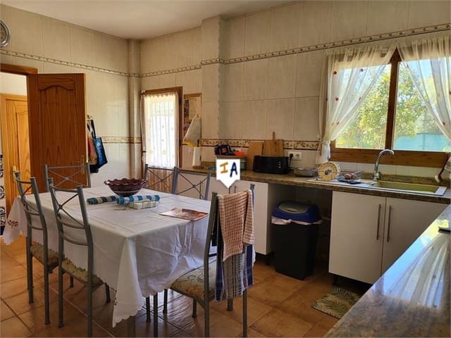 3 soveværelse Villa til salg i Puente Genil med swimmingpool garage - € 199.000 (Ref: 8522700)