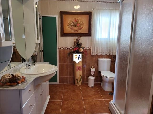 4 slaapkamer Huis te koop in Antequera met garage - € 165.000 (Ref: 8526376)