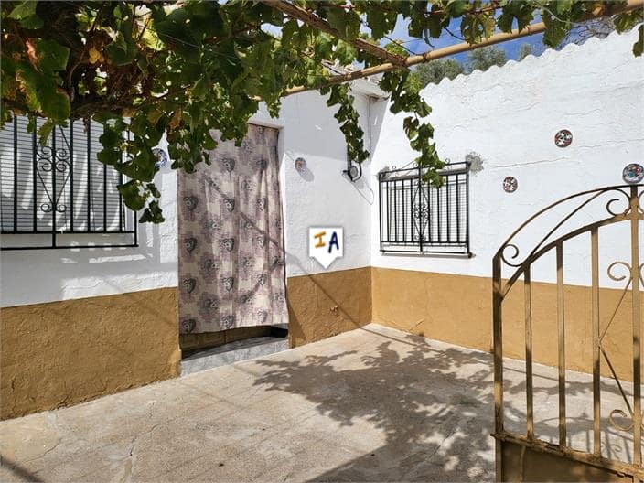 6 soveværelse Finca/Landehus til salg i Villanueva de Algaidas - € 140.000 (Ref: 8541852)