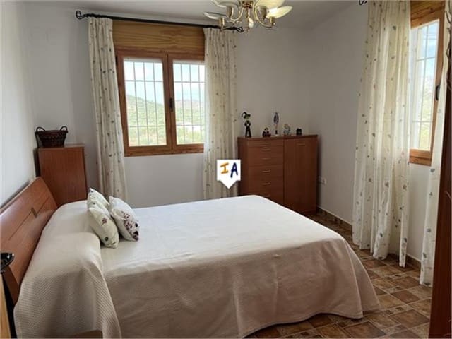 2 sovrum Hus till salu i Priego de Córdoba med pool garage - 215 000 € (Ref: 8550473)