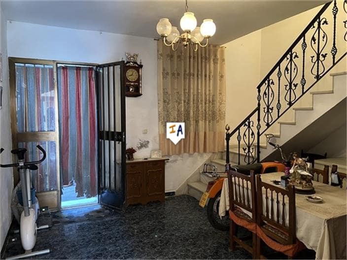 5 slaapkamer Huis te koop in Fuente-Tojar met garage - € 97.000 (Ref: 8556489)