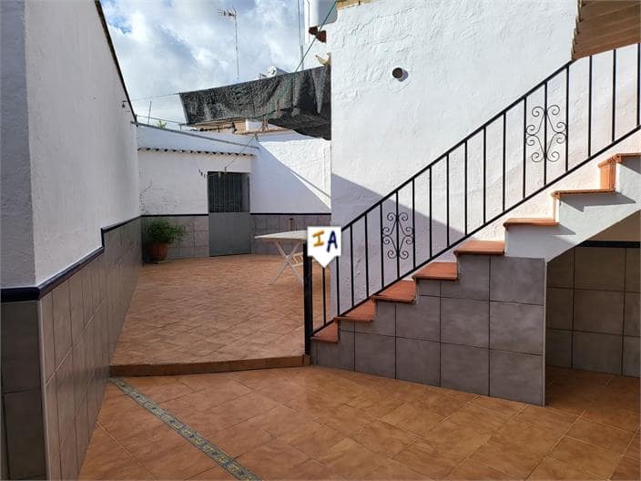 3 soveværelse Villa til salg i Isla Redonda med garage - € 60.000 (Ref: 8556490)