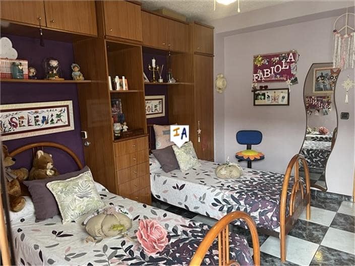 3 sypialnia Dom na sprzedaż w Alcala la Real z garażem - 265 000 € (Ref: 8559179)