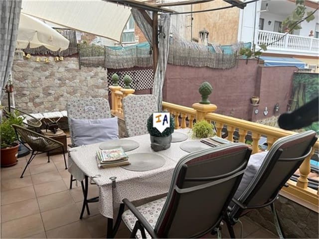 3 soveværelse Byhus til salg i Alcalá la Real med garage - € 265.000 (Ref: 8559179)