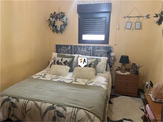 3 soveværelse Byhus til salg i Alcalá la Real med garage - € 265.000 (Ref: 8559179)