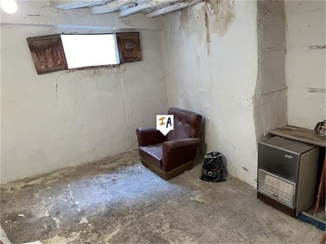 5 soveværelse Byhus til salg i Alcalá la Real med garage - € 65.000 (Ref: 8583863)