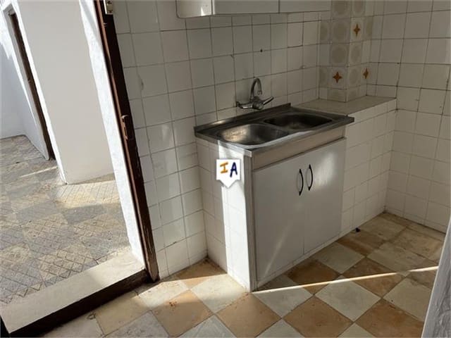 3 soverom Hus til salgs i Cabra - € 78 000 (Ref: 8586987)