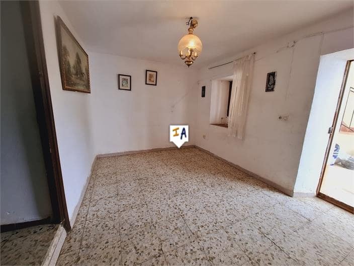 2 bedroom Townhouse for sale in Alcaucin - € 66,500 (Ref: 8601139)