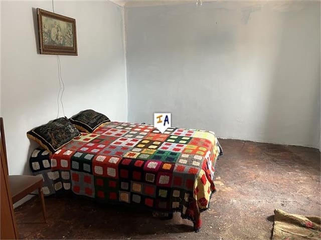 4 soverom Hus til salgs i Castillo de Locubín - € 59 995 (Ref: 8651805)