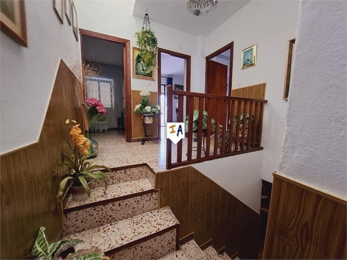 8 bedroom Townhouse for sale in Canillas de Aceituno - € 185,000 (Ref: 8658112)