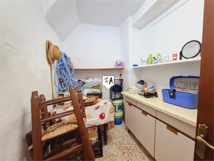 8 bedroom Townhouse for sale in Canillas de Aceituno - € 185,000 (Ref: 8658112)