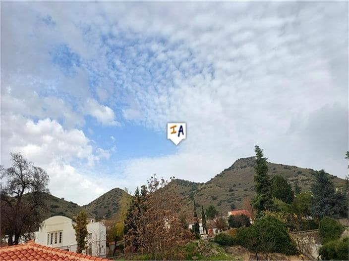 5 soveværelse Villa til salg i Illora med swimmingpool garage - € 280.000 (Ref: 8667843)