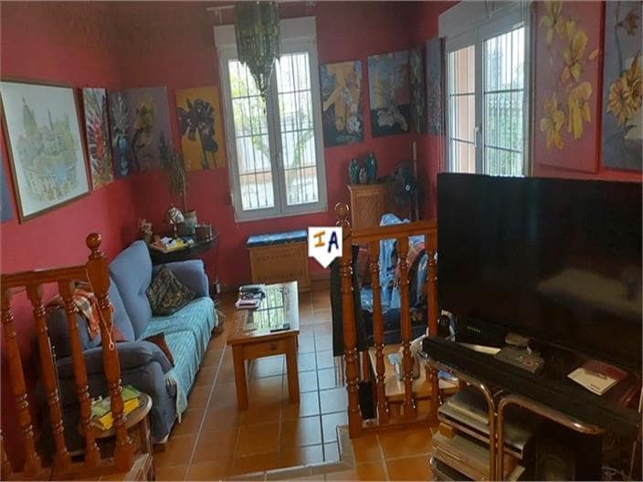 5 soveværelse Villa til salg i Illora med swimmingpool garage - € 280.000 (Ref: 8667843)