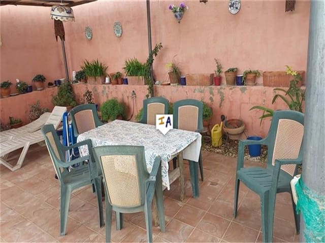 5 soveværelse Villa til salg i Illora med swimmingpool garage - € 280.000 (Ref: 8667843)