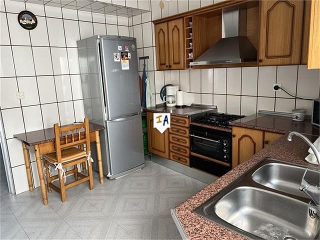 5 soverom Hus til salgs i Zambra, Rute med garasje - € 215 000 (Ref: 8667845)